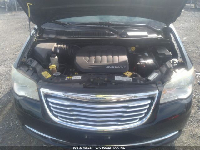 Photo 9 VIN: 2C4RC1BG0DR556402 - CHRYSLER TOWN & COUNTRY 