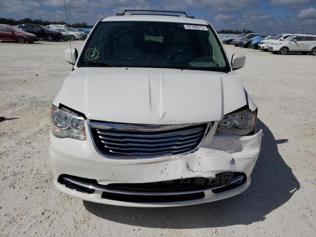 Photo 4 VIN: 2C4RC1BG0DR557775 - CHRYSLER TOWN & COU 