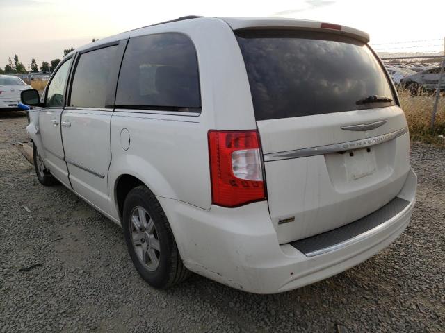 Photo 2 VIN: 2C4RC1BG0DR584944 - CHRYSLER TOWN & COU 