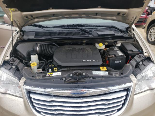 Photo 6 VIN: 2C4RC1BG0DR613939 - CHRYSLER TOWN &AMP COU 