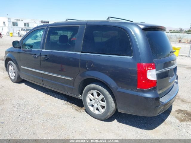 Photo 2 VIN: 2C4RC1BG0DR658802 - CHRYSLER TOWN AND COUNTRY 