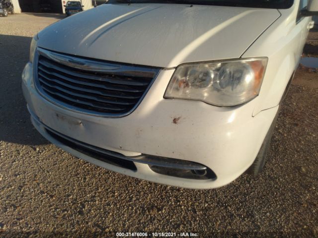 Photo 5 VIN: 2C4RC1BG0DR721249 - CHRYSLER TOWN & COUNTRY 