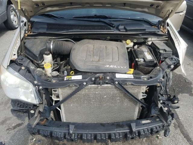 Photo 6 VIN: 2C4RC1BG0DR744420 - CHRYSLER TOWN & COU 