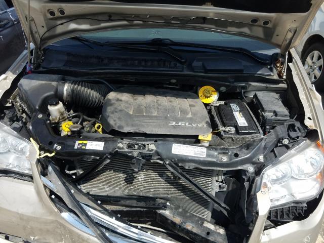 Photo 6 VIN: 2C4RC1BG0ER133787 - CHRYSLER TOWN &AMP COU 