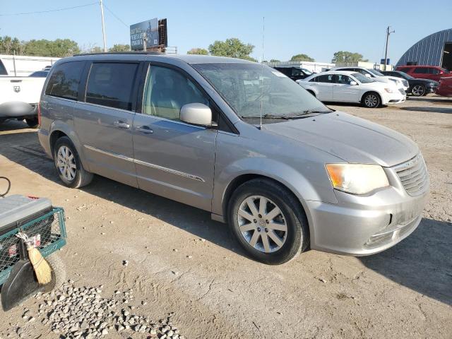 Photo 3 VIN: 2C4RC1BG0ER204521 - CHRYSLER TOWN & COU 