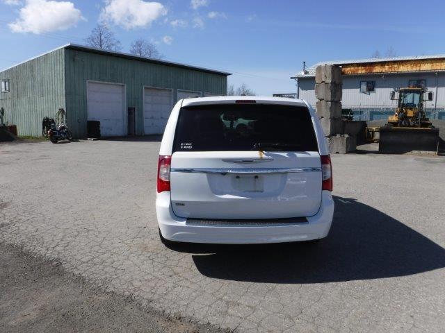 Photo 4 VIN: 2C4RC1BG0ER216930 - CHRYSLER MINIVAN 