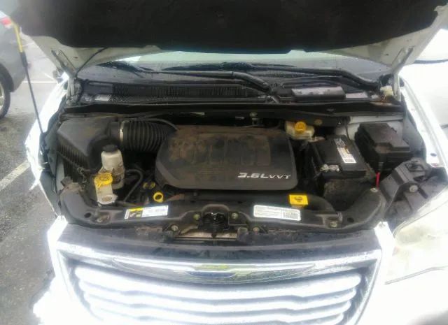 Photo 9 VIN: 2C4RC1BG0ER272639 - CHRYSLER TOWN & COUNTRY 