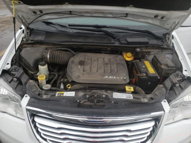 Photo 6 VIN: 2C4RC1BG0ER447326 - CHRYSLER TOWN & COU 