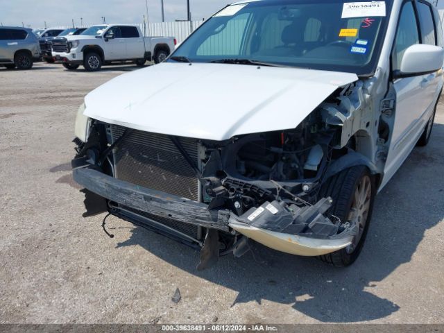 Photo 5 VIN: 2C4RC1BG0ER448413 - CHRYSLER TOWN AND COUNTRY 