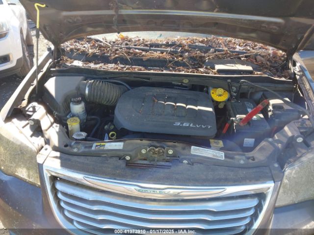 Photo 9 VIN: 2C4RC1BG0FR626242 - CHRYSLER TOWN AND COUNTRY 