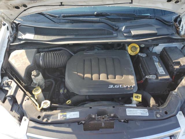 Photo 11 VIN: 2C4RC1BG0FR629240 - CHRYSLER TOWN & COU 