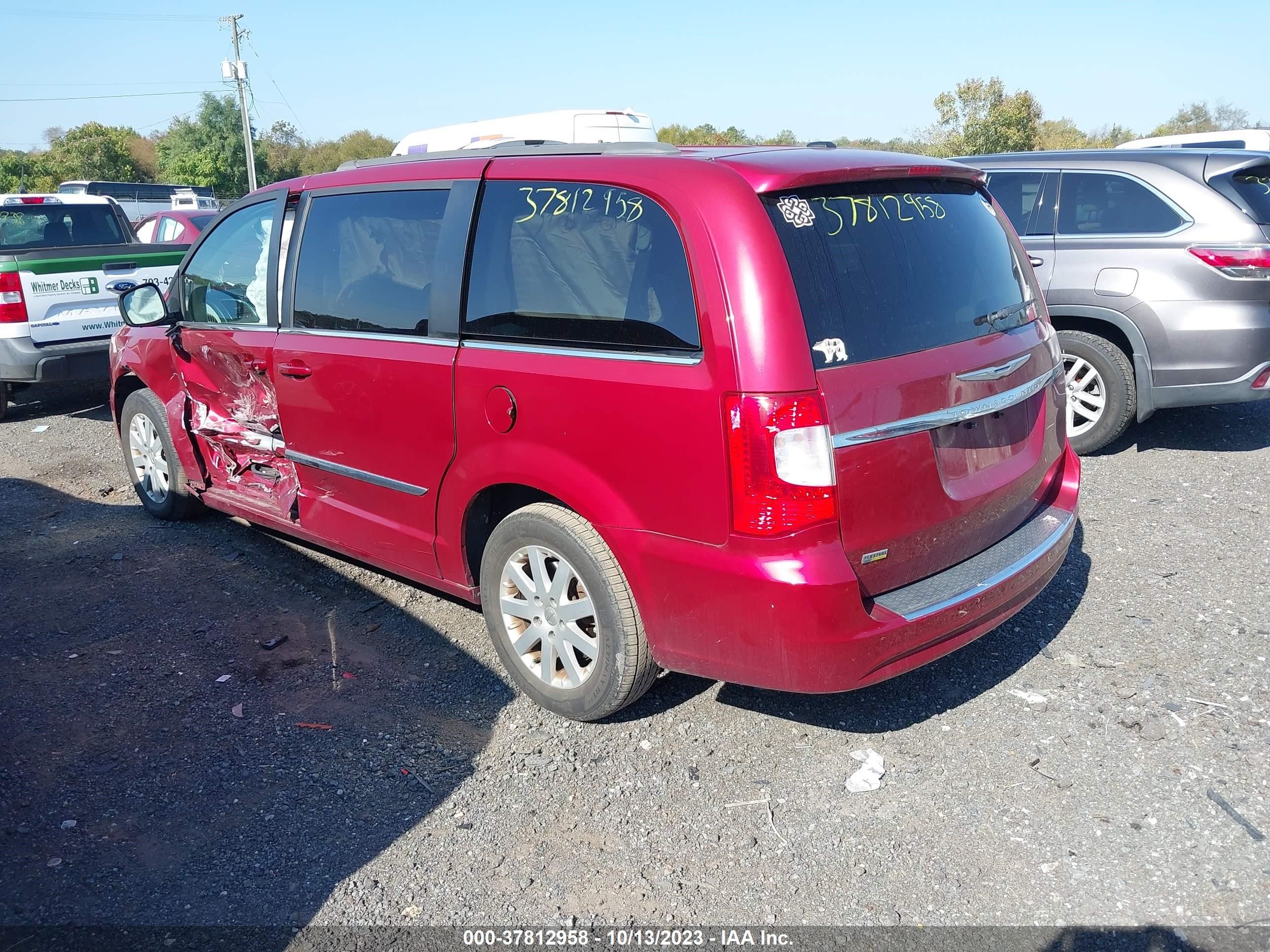 Photo 2 VIN: 2C4RC1BG0FR644529 - CHRYSLER TOWN & COUNTRY 