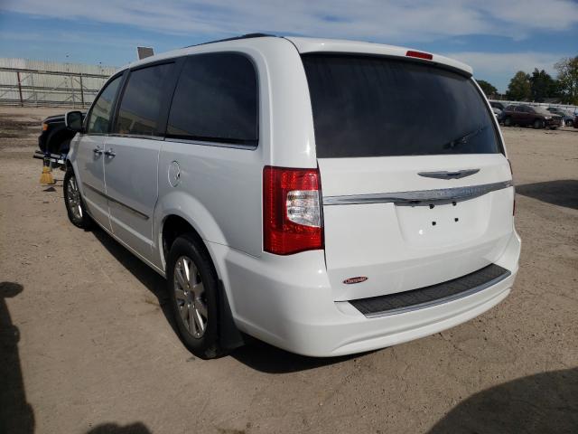 Photo 2 VIN: 2C4RC1BG0FR662769 - CHRYSLER TOWN &AMP COU 