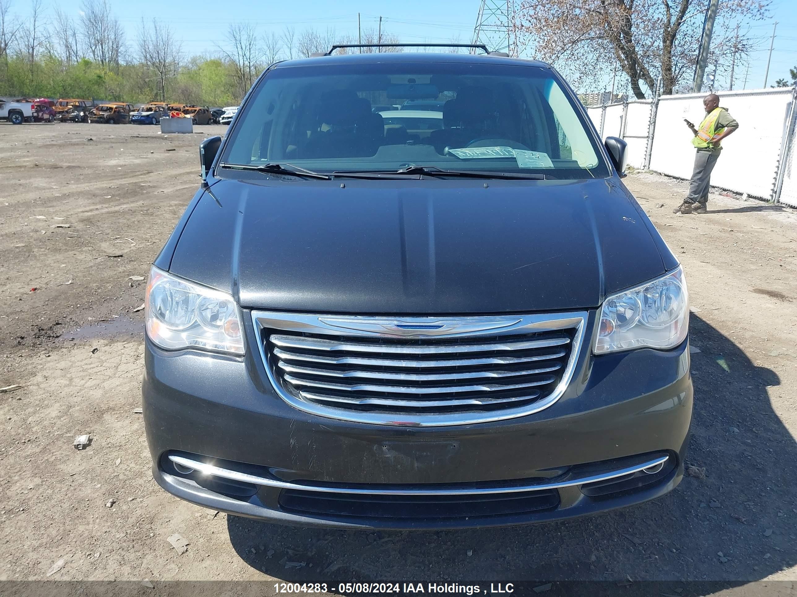 Photo 11 VIN: 2C4RC1BG0FR720881 - CHRYSLER TOWN & COUNTRY 