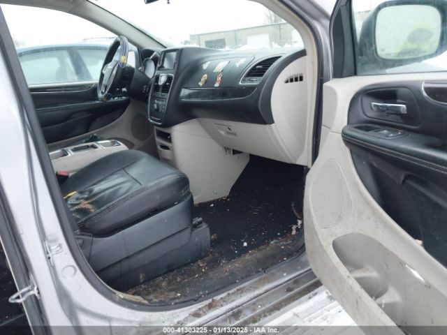 Photo 4 VIN: 2C4RC1BG0FR751922 - CHRYSLER TOWN AND COUNTRY 