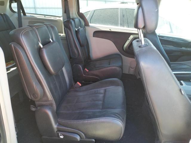 Photo 5 VIN: 2C4RC1BG0GR121450 - CHRYSLER TOWN &AMP COU 