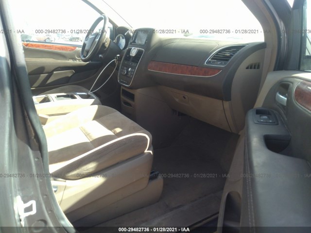 Photo 4 VIN: 2C4RC1BG0GR142248 - CHRYSLER TOWN & COUNTRY 