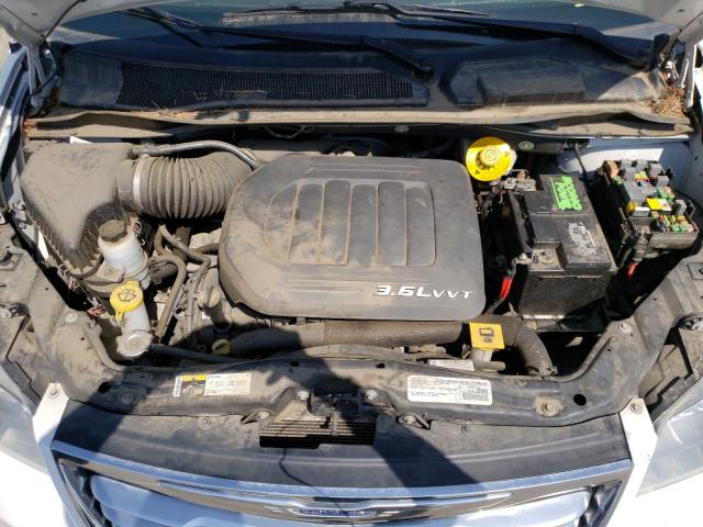 Photo 6 VIN: 2C4RC1BG0GR150415 - CHRYSLER TOWN & COU 