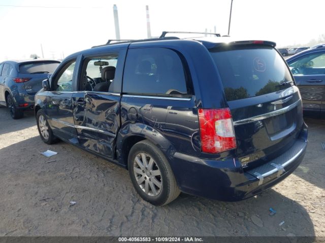 Photo 2 VIN: 2C4RC1BG0GR186668 - CHRYSLER TOWN AND COUNTRY 