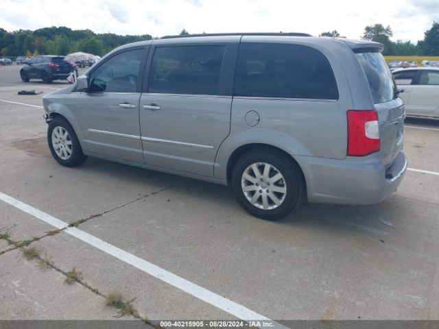 Photo 2 VIN: 2C4RC1BG0GR190641 - CHRYSLER TOWN AND COUNTRY 