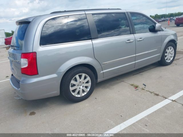 Photo 3 VIN: 2C4RC1BG0GR190641 - CHRYSLER TOWN AND COUNTRY 