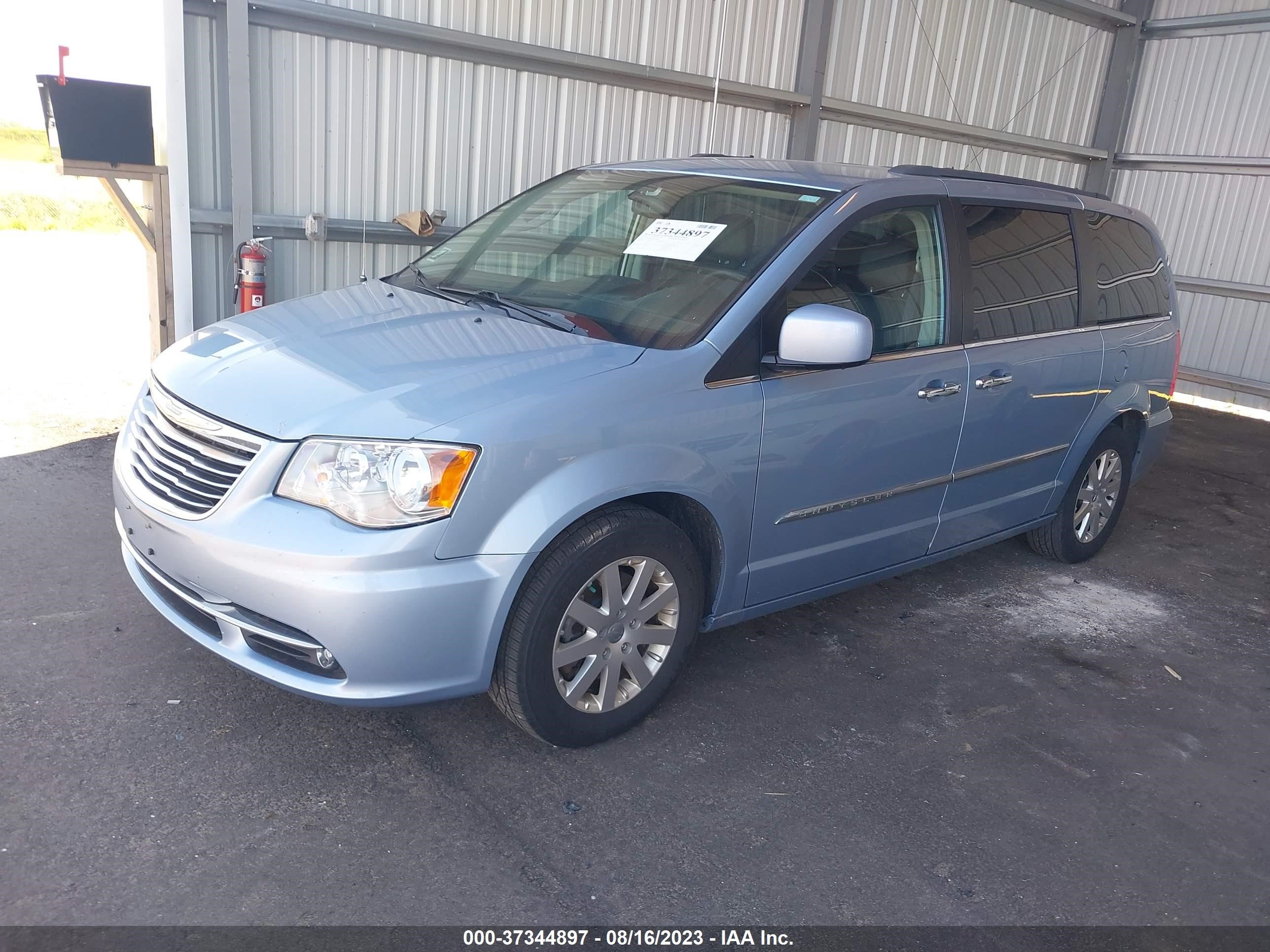 Photo 1 VIN: 2C4RC1BG0GR284650 - CHRYSLER TOWN & COUNTRY 