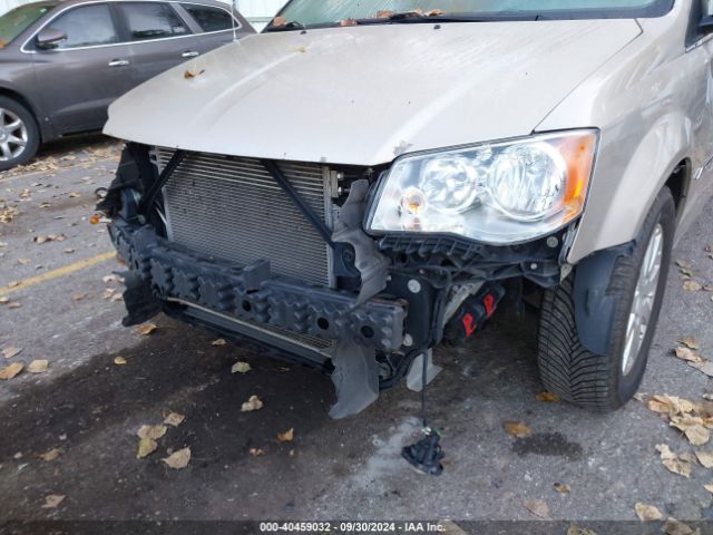 Photo 5 VIN: 2C4RC1BG0GR286608 - CHRYSLER TOWN AND COUNTRY 