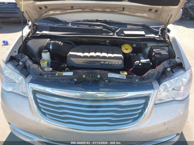 Photo 9 VIN: 2C4RC1BG0GR287242 - CHRYSLER TOWN & COUNTRY 