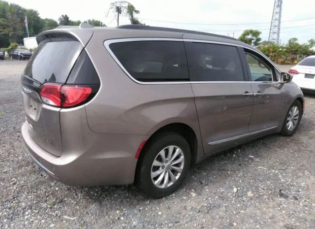 Photo 3 VIN: 2C4RC1BG0HR535555 - CHRYSLER PACIFICA 