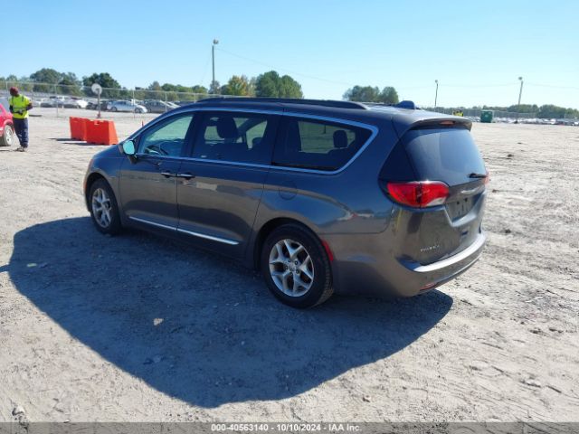 Photo 2 VIN: 2C4RC1BG0HR538441 - CHRYSLER PACIFICA 