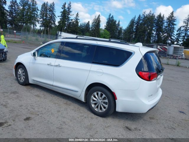 Photo 2 VIN: 2C4RC1BG0HR540383 - CHRYSLER PACIFICA 