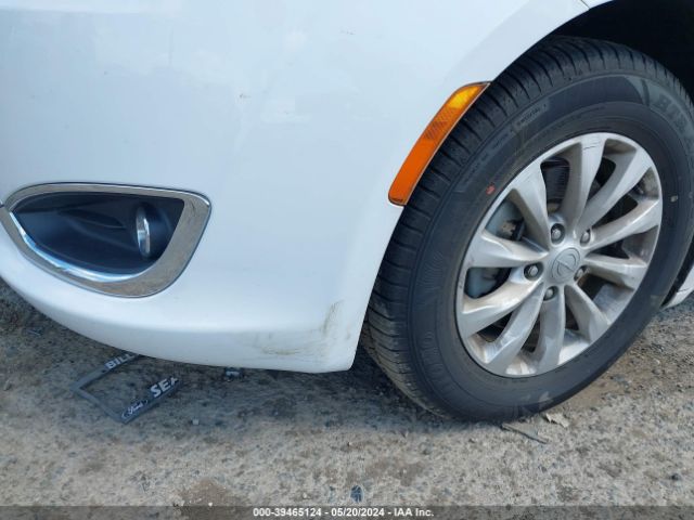 Photo 5 VIN: 2C4RC1BG0HR540383 - CHRYSLER PACIFICA 