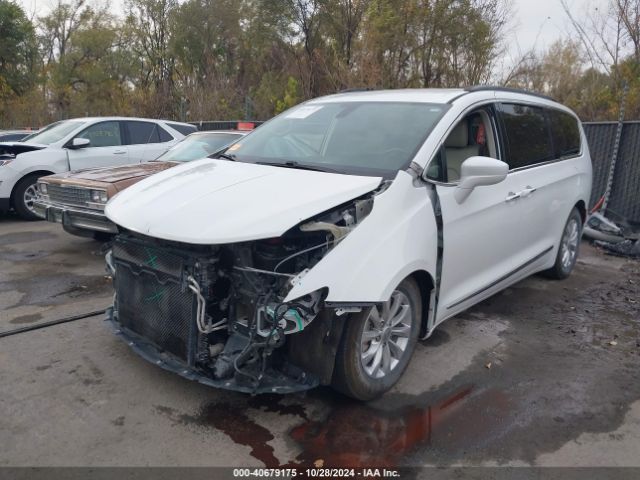 Photo 1 VIN: 2C4RC1BG0HR702643 - CHRYSLER PACIFICA 