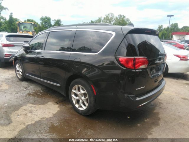 Photo 2 VIN: 2C4RC1BG0HR757335 - CHRYSLER PACIFICA 