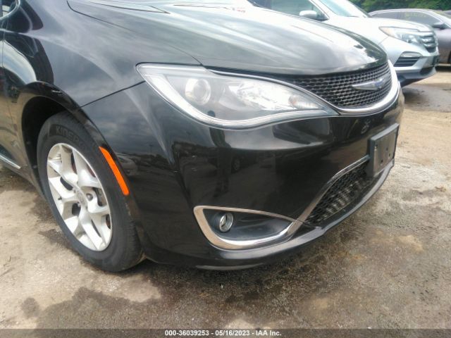 Photo 5 VIN: 2C4RC1BG0HR757335 - CHRYSLER PACIFICA 