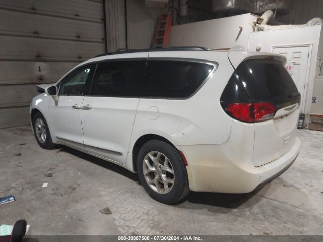 Photo 2 VIN: 2C4RC1BG0HR784888 - CHRYSLER PACIFICA 