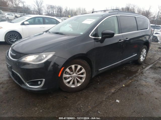 Photo 1 VIN: 2C4RC1BG0HR821731 - CHRYSLER PACIFICA 