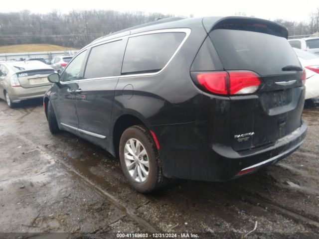 Photo 2 VIN: 2C4RC1BG0HR821731 - CHRYSLER PACIFICA 