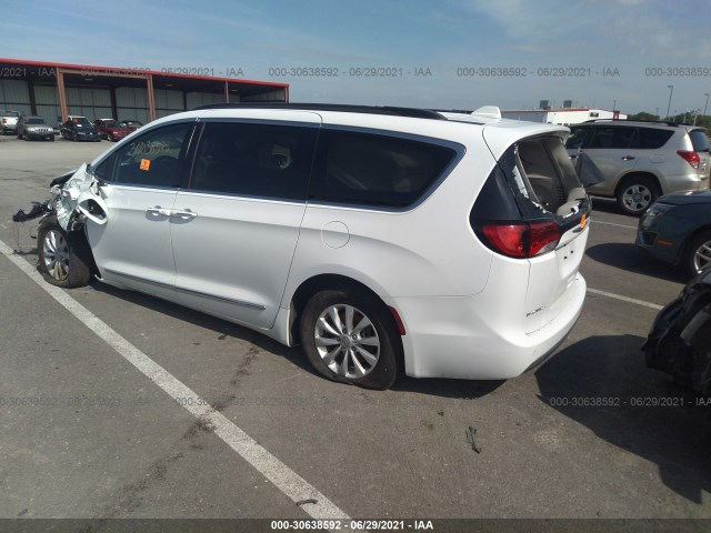 Photo 2 VIN: 2C4RC1BG0HR846824 - CHRYSLER PACIFICA 