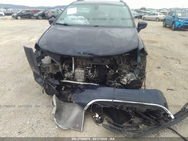 Photo 5 VIN: 2C4RC1BG0JR128034 - CHRYSLER PACIFICA 