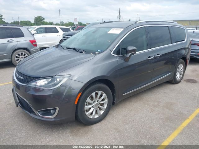 Photo 1 VIN: 2C4RC1BG0JR149157 - CHRYSLER PACIFICA 