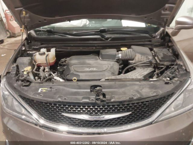 Photo 9 VIN: 2C4RC1BG0JR204593 - CHRYSLER PACIFICA 