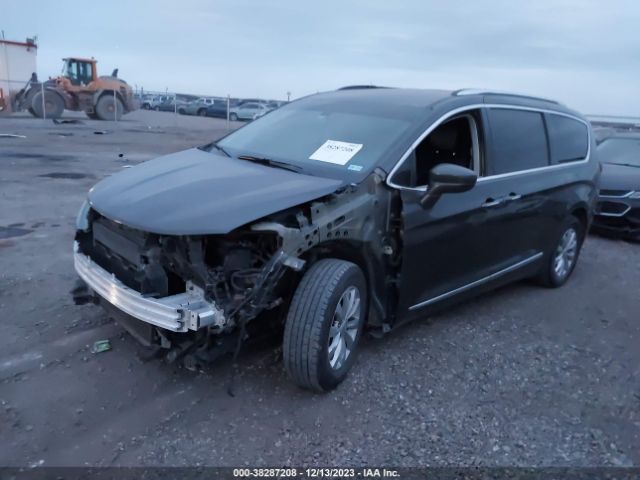 Photo 1 VIN: 2C4RC1BG0JR214332 - CHRYSLER PACIFICA 