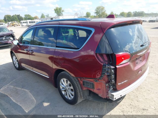 Photo 2 VIN: 2C4RC1BG0JR279665 - CHRYSLER PACIFICA 