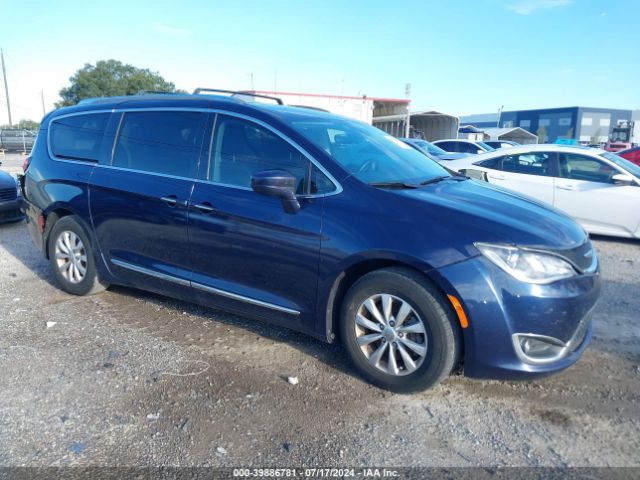 Photo 0 VIN: 2C4RC1BG0JR279813 - CHRYSLER PACIFICA 