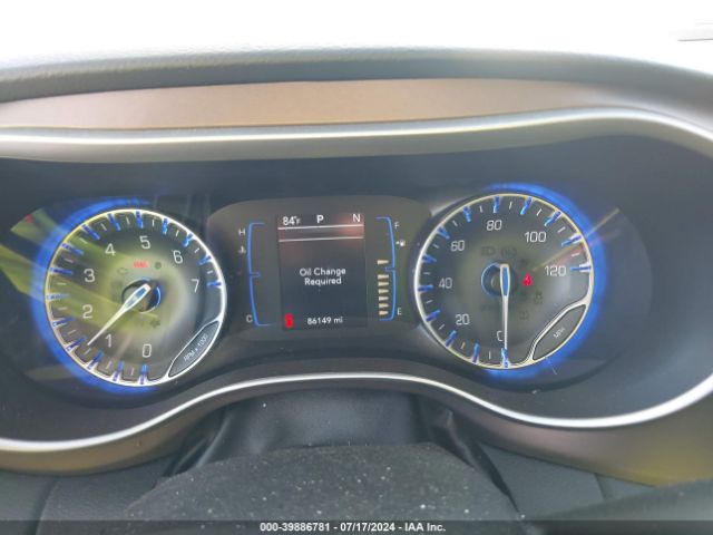 Photo 6 VIN: 2C4RC1BG0JR279813 - CHRYSLER PACIFICA 