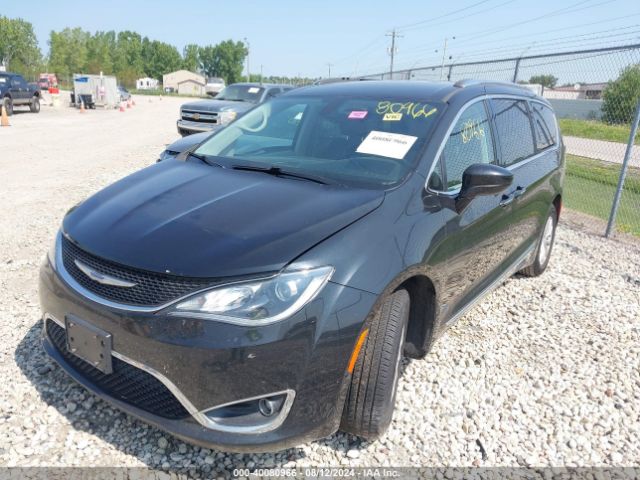 Photo 1 VIN: 2C4RC1BG0KR650406 - CHRYSLER PACIFICA 