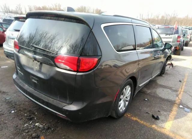 Photo 3 VIN: 2C4RC1BG0KR685513 - CHRYSLER PACIFICA 