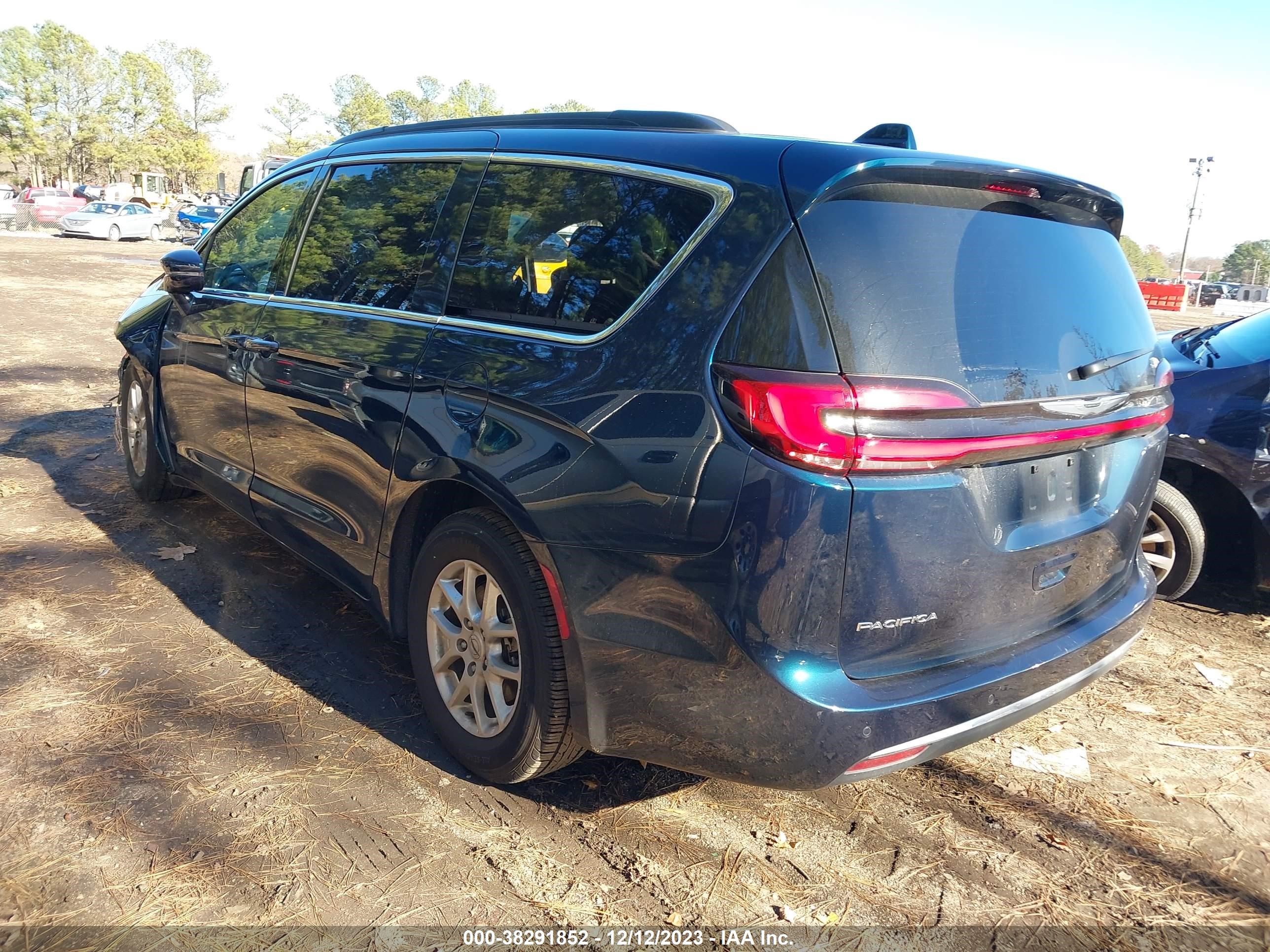 Photo 2 VIN: 2C4RC1BG0NR169415 - CHRYSLER PACIFICA 