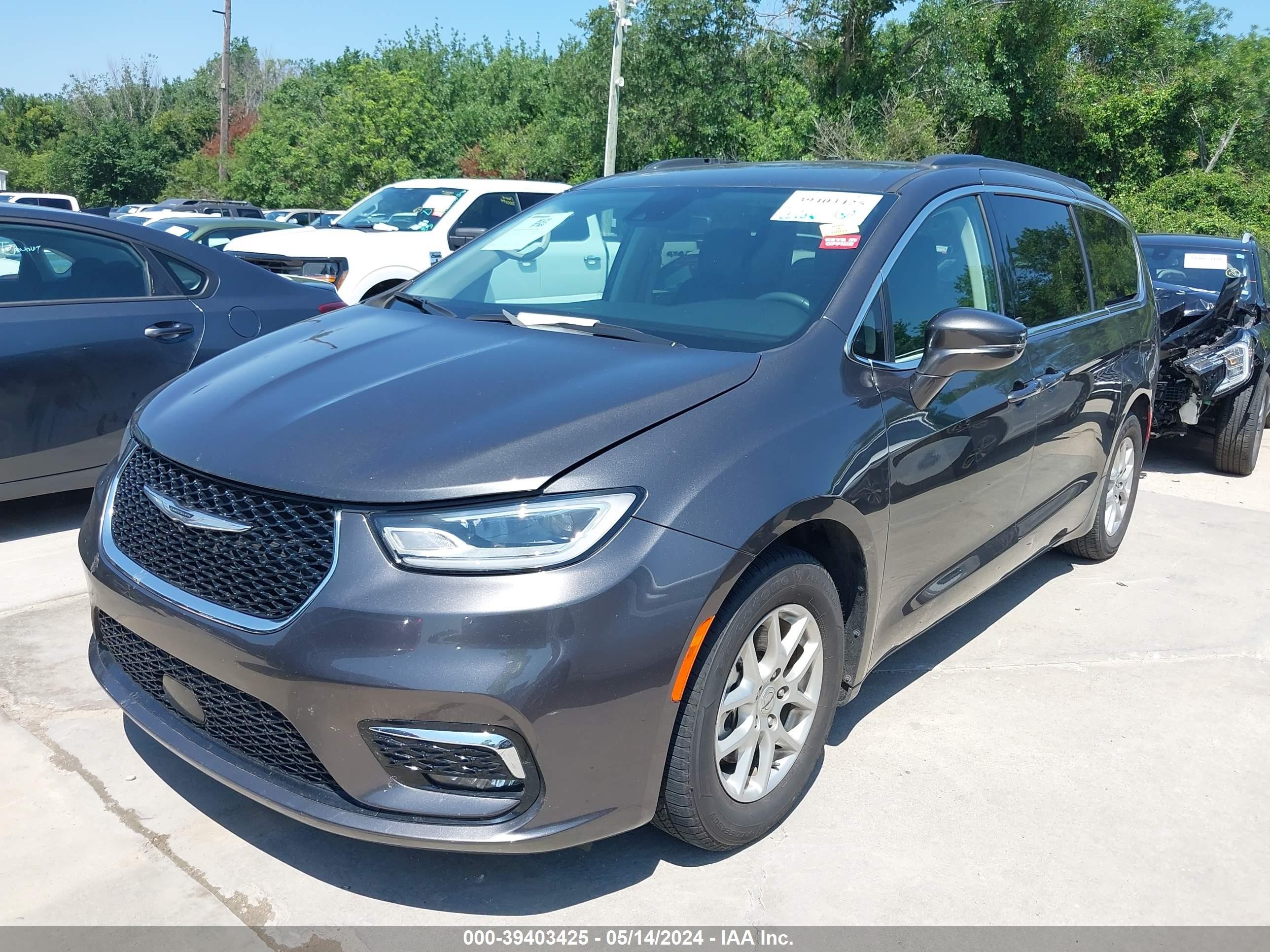 Photo 1 VIN: 2C4RC1BG0NR170290 - CHRYSLER PACIFICA 